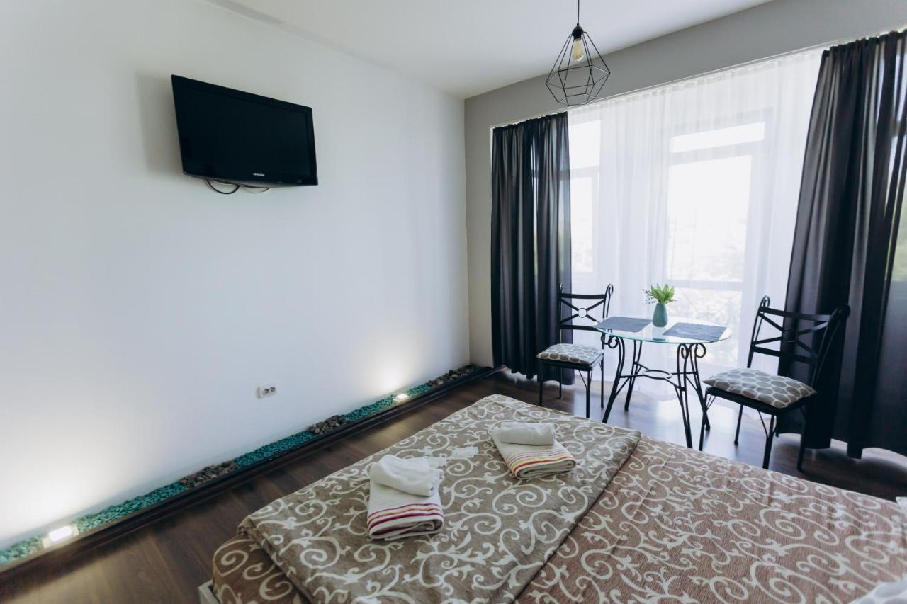 Apartments Біля Жд Вокзалу Ivano-Frankivsk Exterior foto