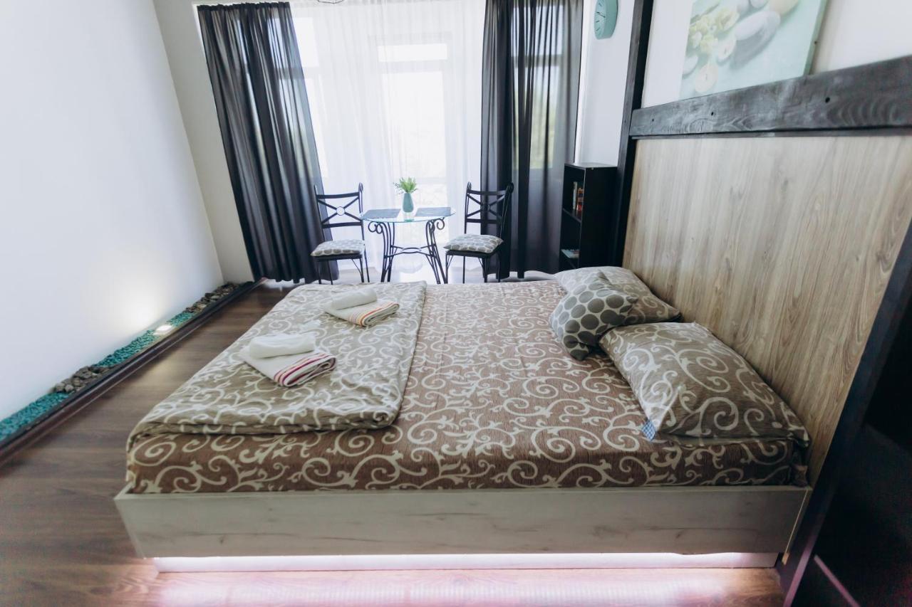Apartments Біля Жд Вокзалу Ivano-Frankivsk Exterior foto